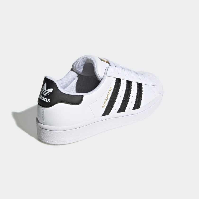 lørdag Troende Antagelse adidas Originals SUPERSTAR Junior Shell-Toe Shoes | White | Youth | stripe  3 adidas